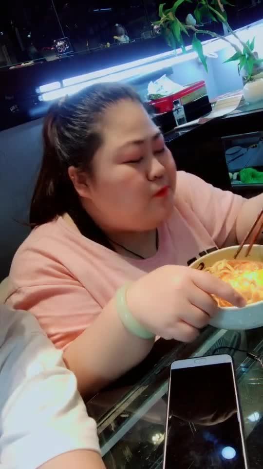 豆豆吃瓜娱乐
