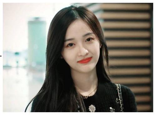 吃遍娱乐圈所有的瓜,揭秘娱乐圈大小事，一网打尽明星秘闻